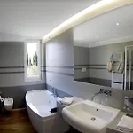 Maximilian Hotel 4*