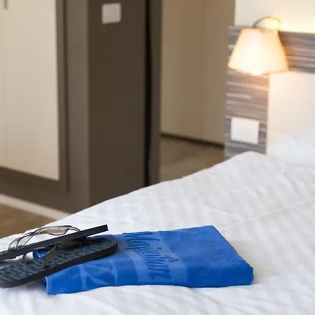 Hotell Maximilian 4*