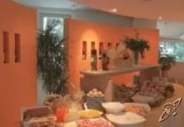 Maximilian Hotel 4*